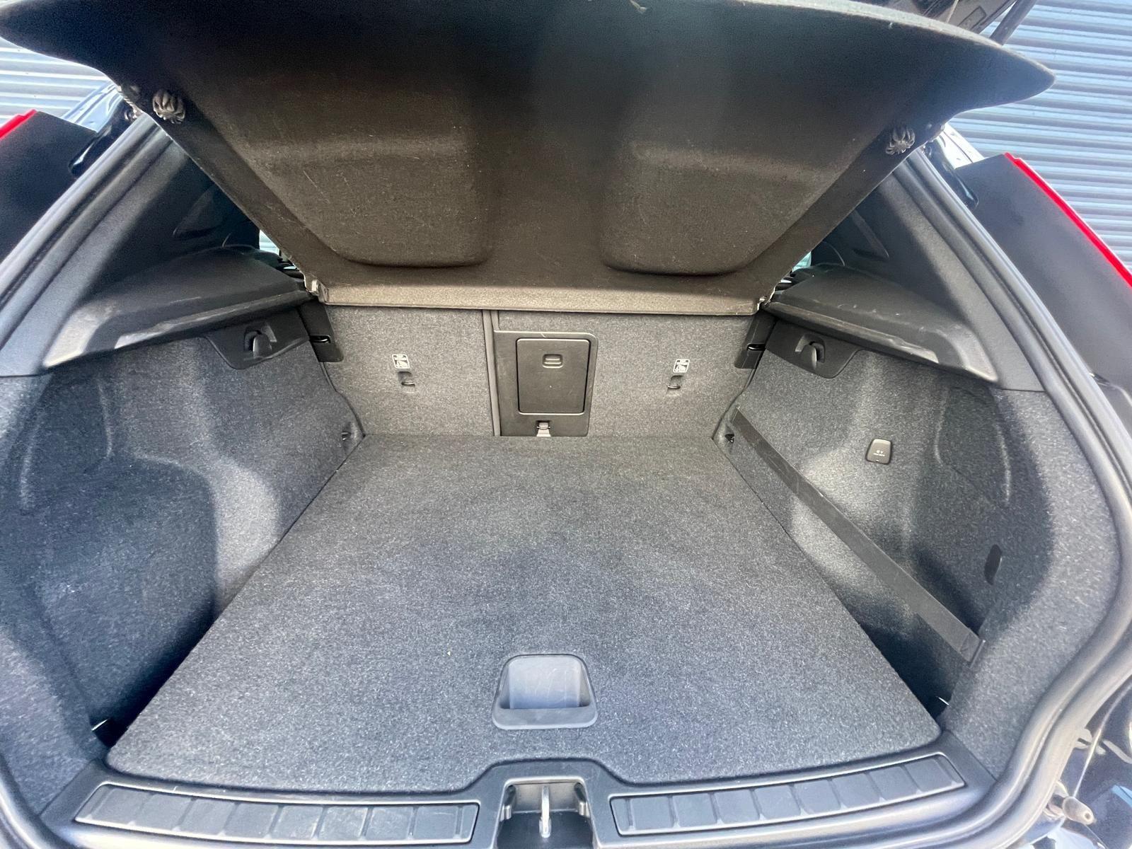 Volvo SUV (2017 - )